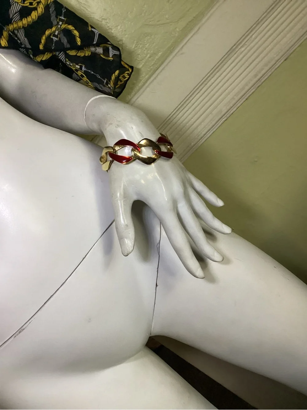 Vintage red enamel and gold link bracelet